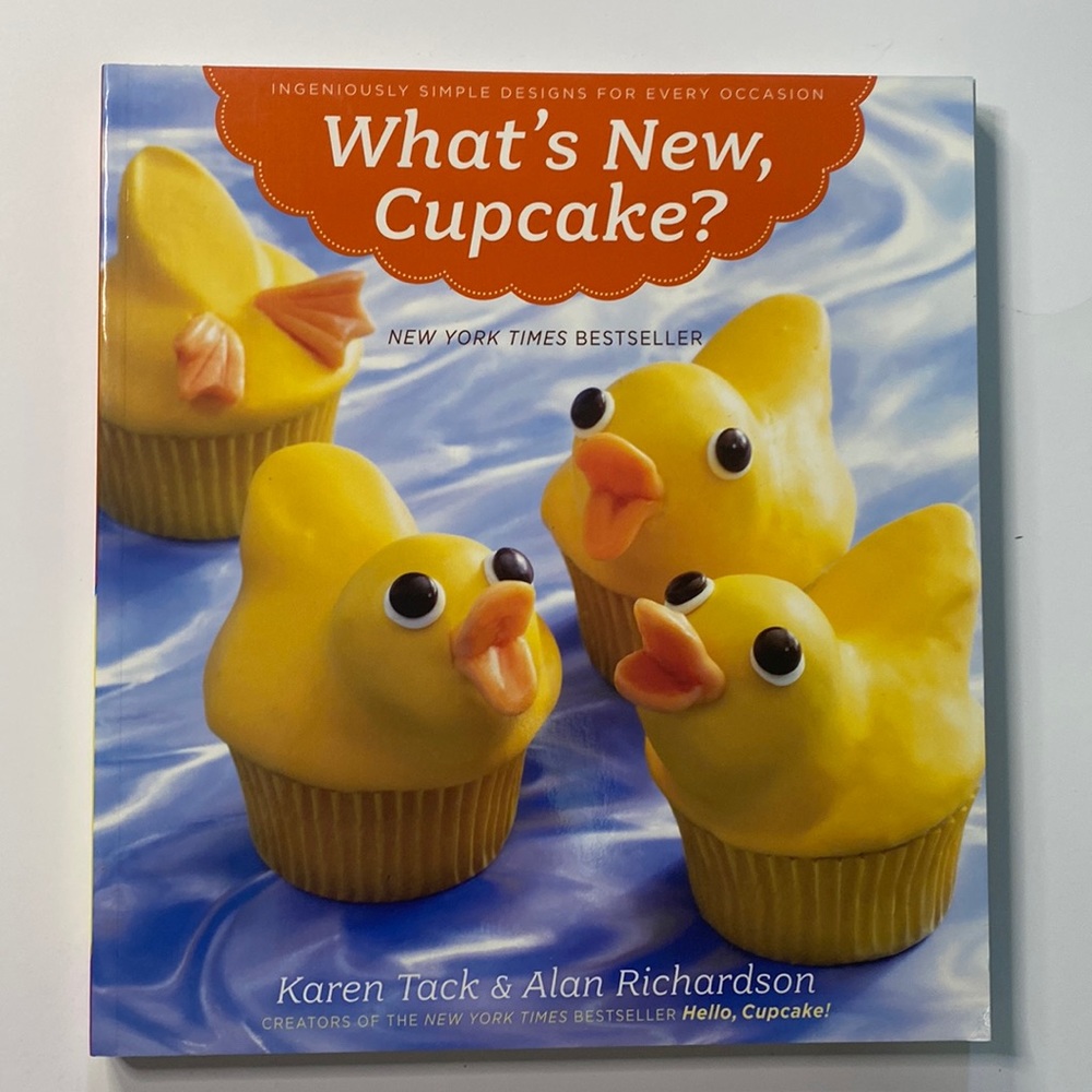 “What’s new Cupcake?” Cupcake design baking book